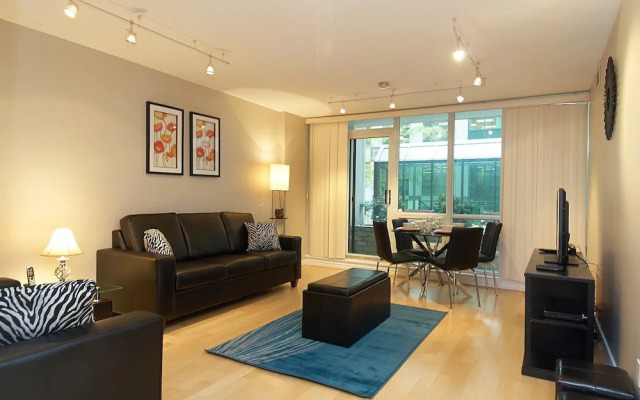 WhiteHall Suites- Yorkville