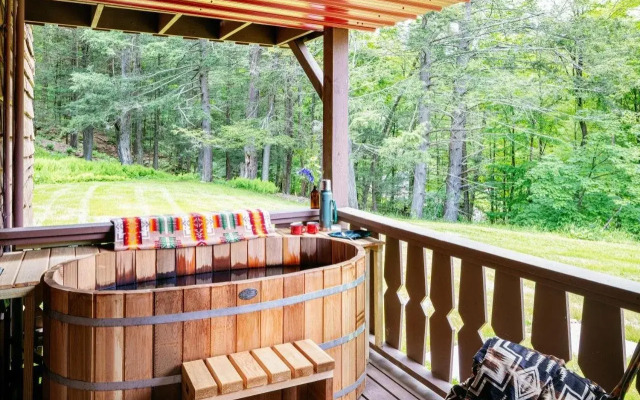 Urban Cowboy Lodge