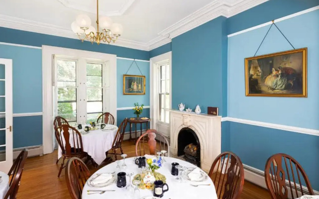 Rosemont Inn Bed & Breakfast