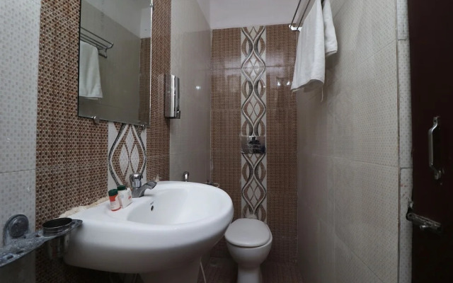 Landmark 3 By OYO Rooms