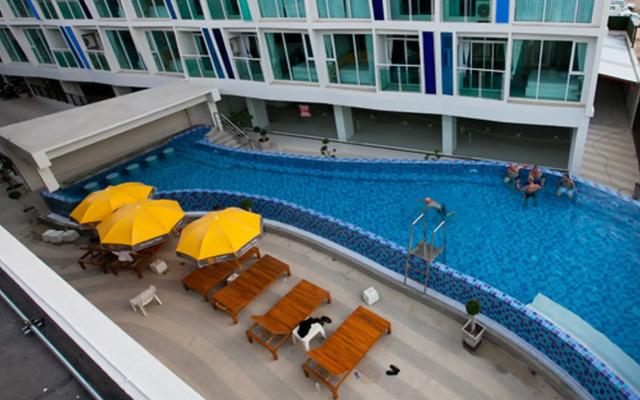R-Con Blue Ocean Hotel