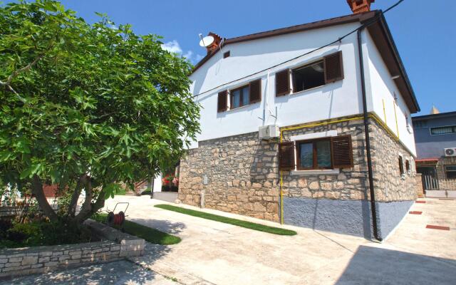 Apartment 1654