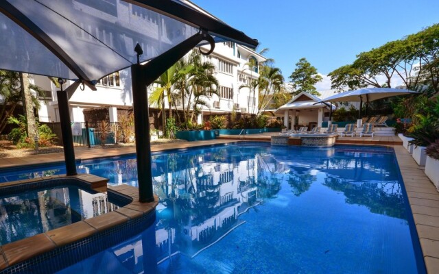 BeachView Apartments at Villa Paradiso