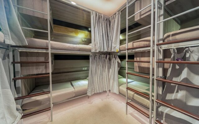 COO Boutique Hostel