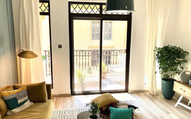 Luxurious 2 bedroom w/terrace Downtown