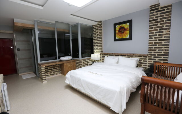 Opera 21 Hotel