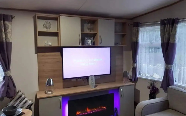 Inviting Beautiful 3-bed Caravan in Ingoldmells