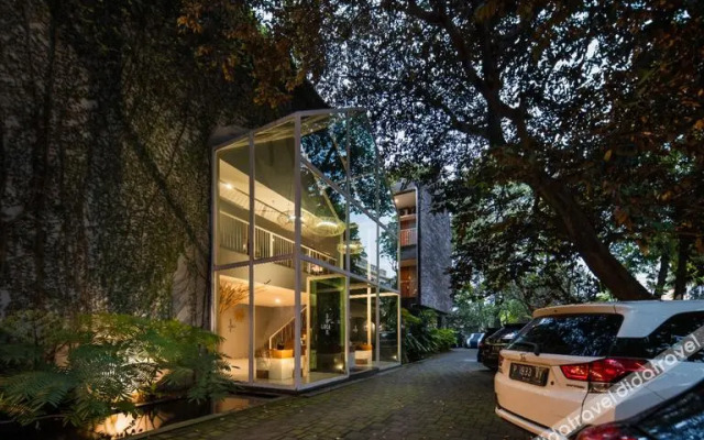 2510 Urban Living