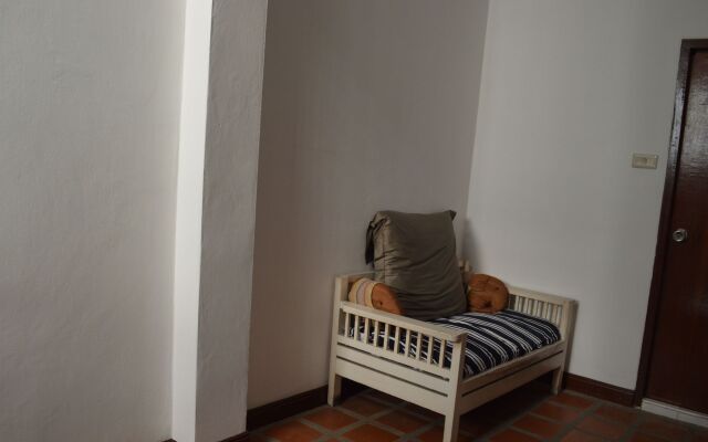 Tongmee Guest House