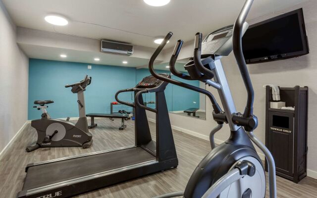 Magnuson Hotel Papago Inn