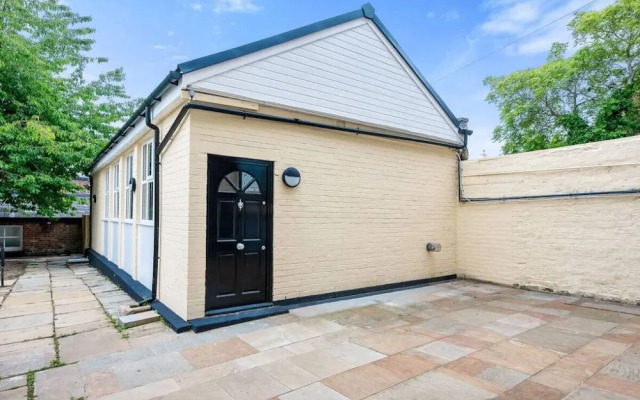 The Coach House by Elite