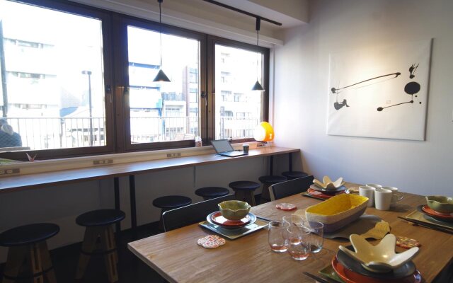 Oak Hotel Edo - Hostel