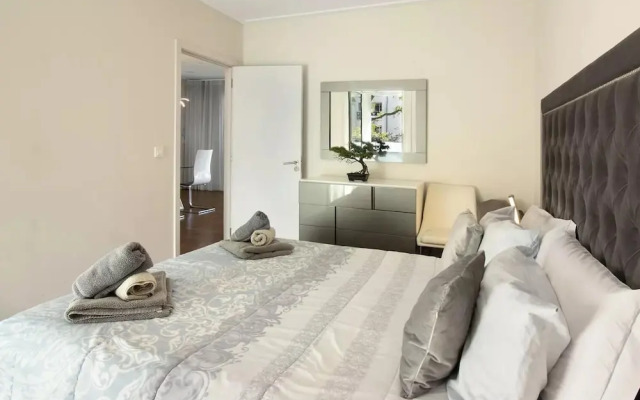 1 Bed Apartment Sleeps 4 With Pool