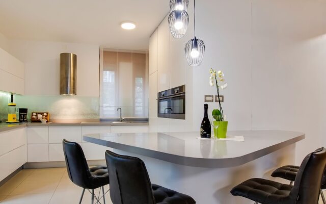 Modern Apartment in Rijeka With Garden