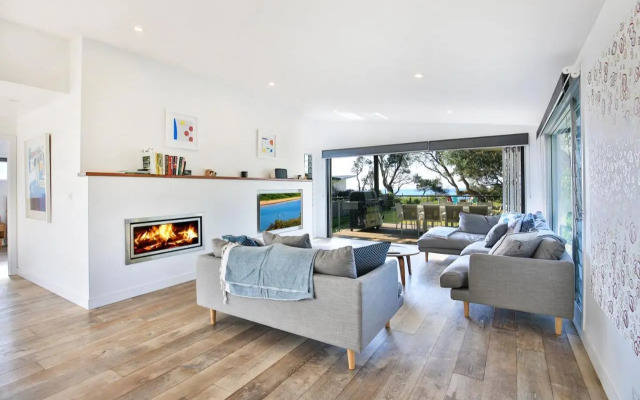 Surfspray I Pet Friendly I Absolute Beachfront