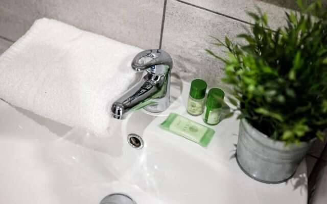 Host Apartments Picasso s Place III