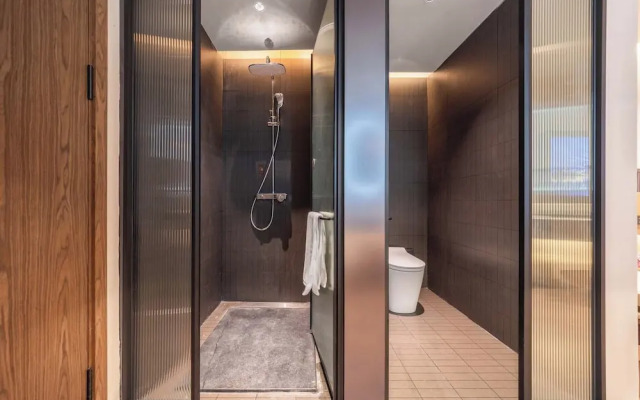 Yi Nian Fangcun Hotel