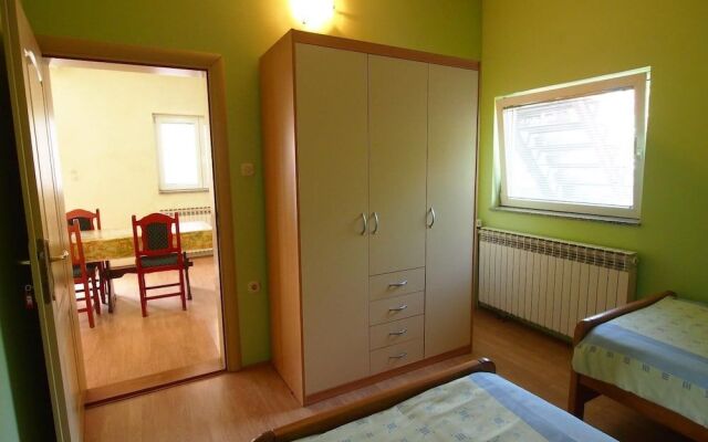 Apartments and Rooms Pavek