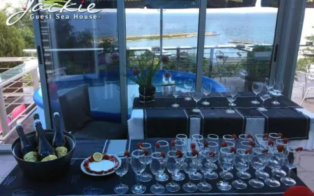 Guest Sea House Jackie