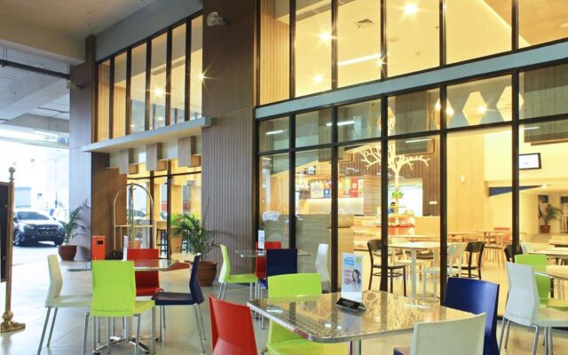 POP! Hotel Festival Citylink Bandung