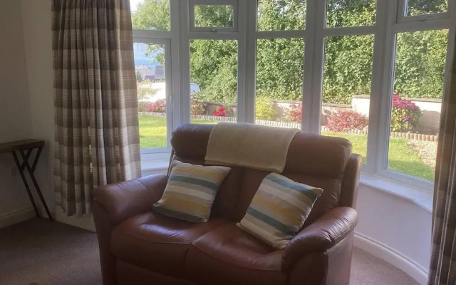 Bungalow by the Beach, Sleeps 6, Snowdonia, Wales
