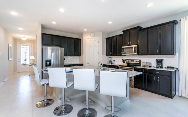 1815 Sawyer Palm Place