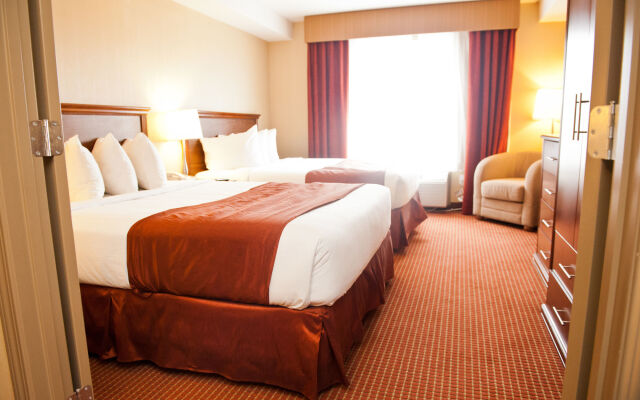 Merit Hotel & Suites
