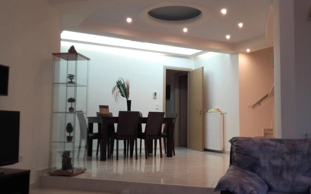 Ilias Villa IN Chania