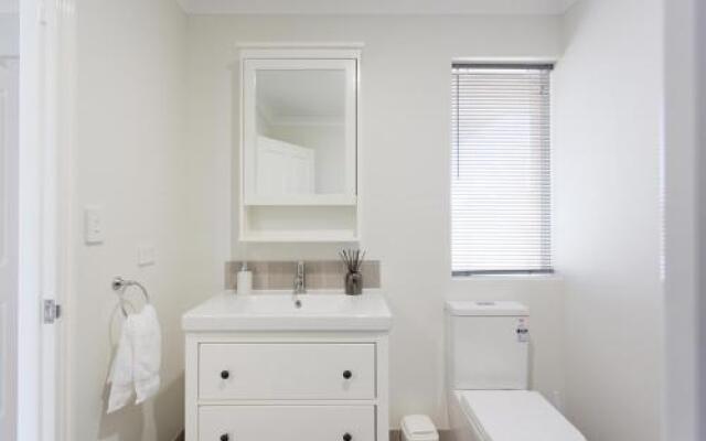 Blue Bay Beach Stay - Mandurah