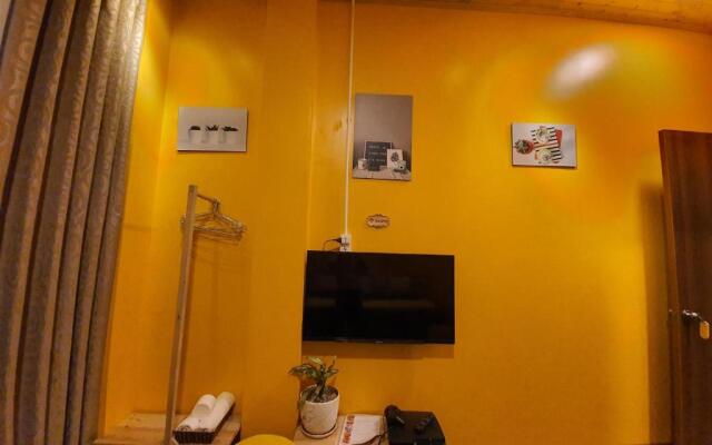 Lightning House 2