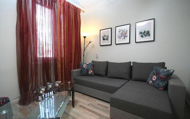 Greg’s apartment