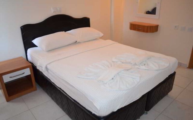 Mitos Apartment & Hotel