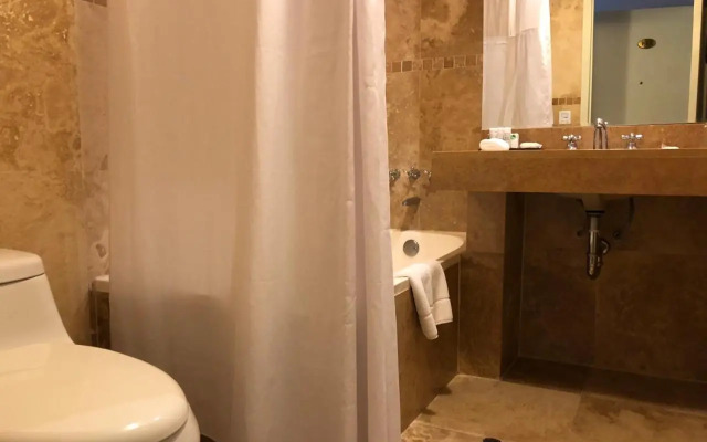 Ramada by Wyndham Costa Del Sol Cusco