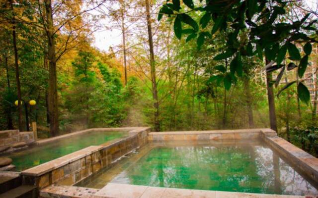Huashuiwan No. 1 Hot Spring Hotel