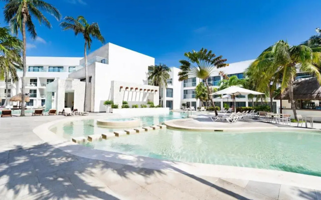 The Sens Riviera By Oasis