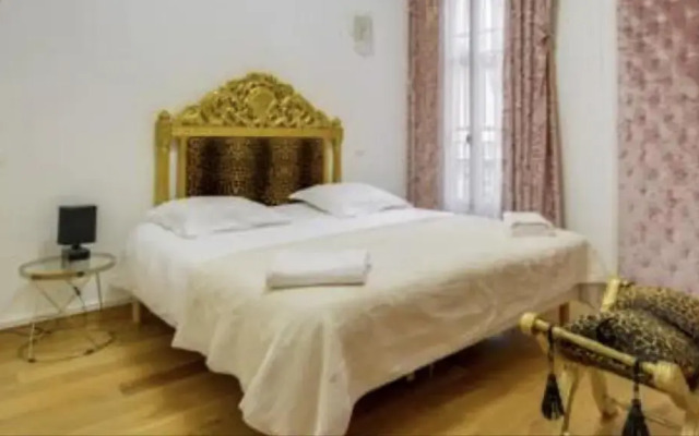 Appartement de Luxe Avenue Montaigne