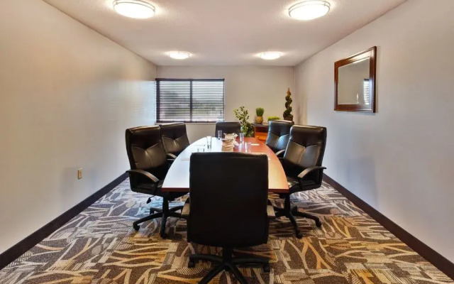Ramada Seekonk/Providence Area