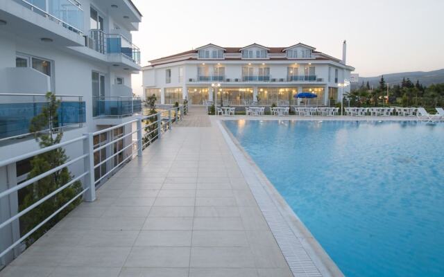 Larina Ninova Thermal Spa & Hotel