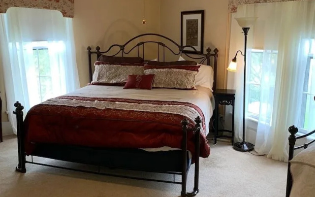 Key Falls Inn