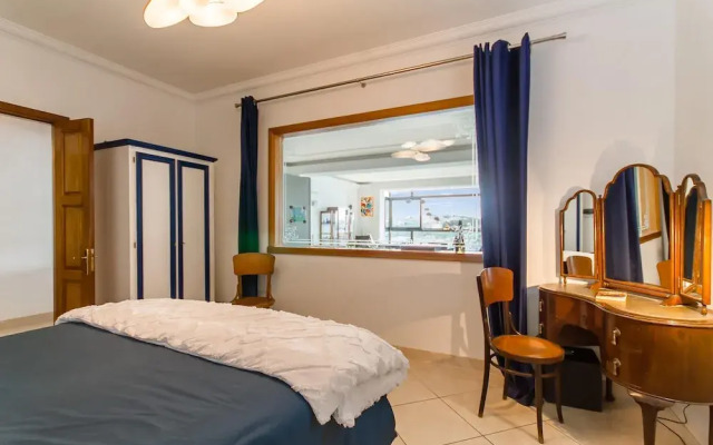 Magnificent Sunny Seafront Apart Sliema