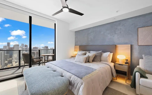 Downtown Studio with Miami Views