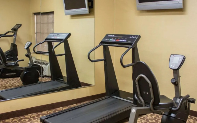 Comfort Inn & Suites Trussville I-59 Exit 141