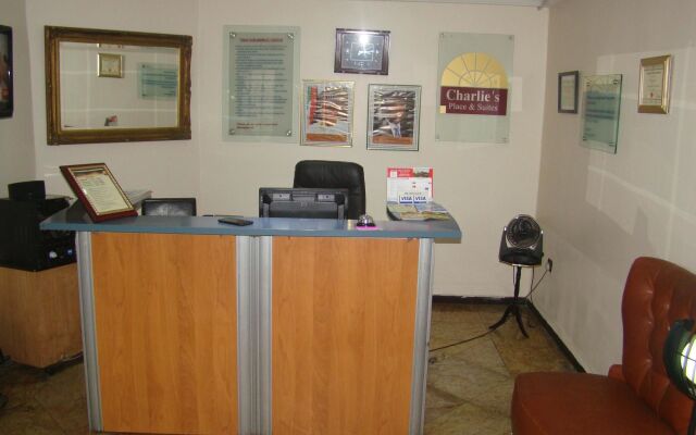 Charlie's Place And Suite