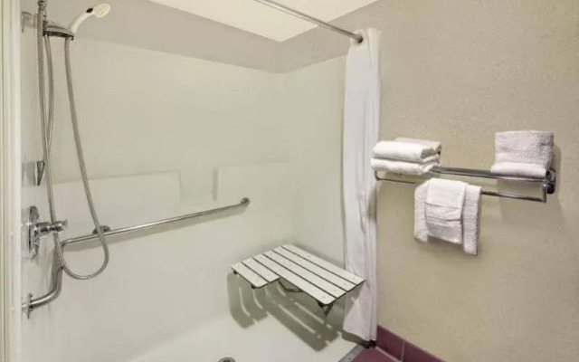 Red Lion Inn & Suites Denver Airport