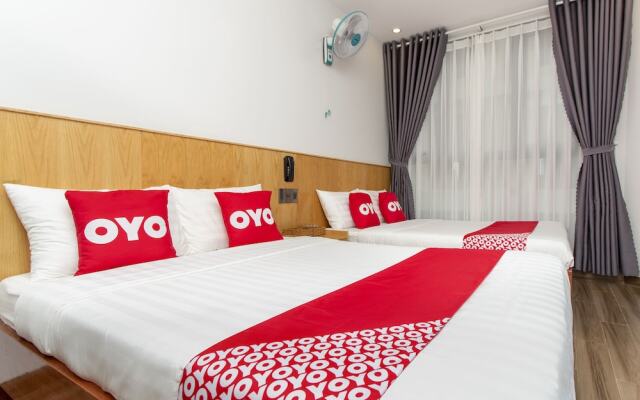 OYO 989 Hoang Anh Hotel