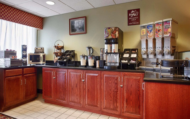 Best Western Nittany Inn Milroy