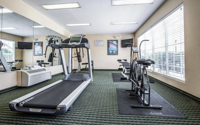 Quality Inn Bessemer I-20 exit 108