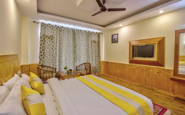 Phalguni Regency Manali