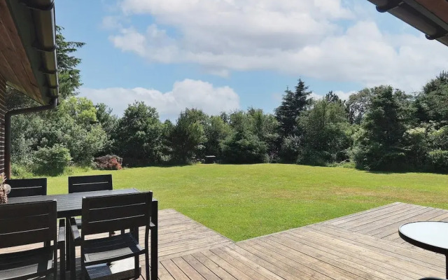 6 Person Holiday Home in Blavand