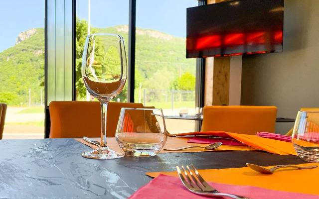 Hôtel Akena Molinges - La Brocatelle